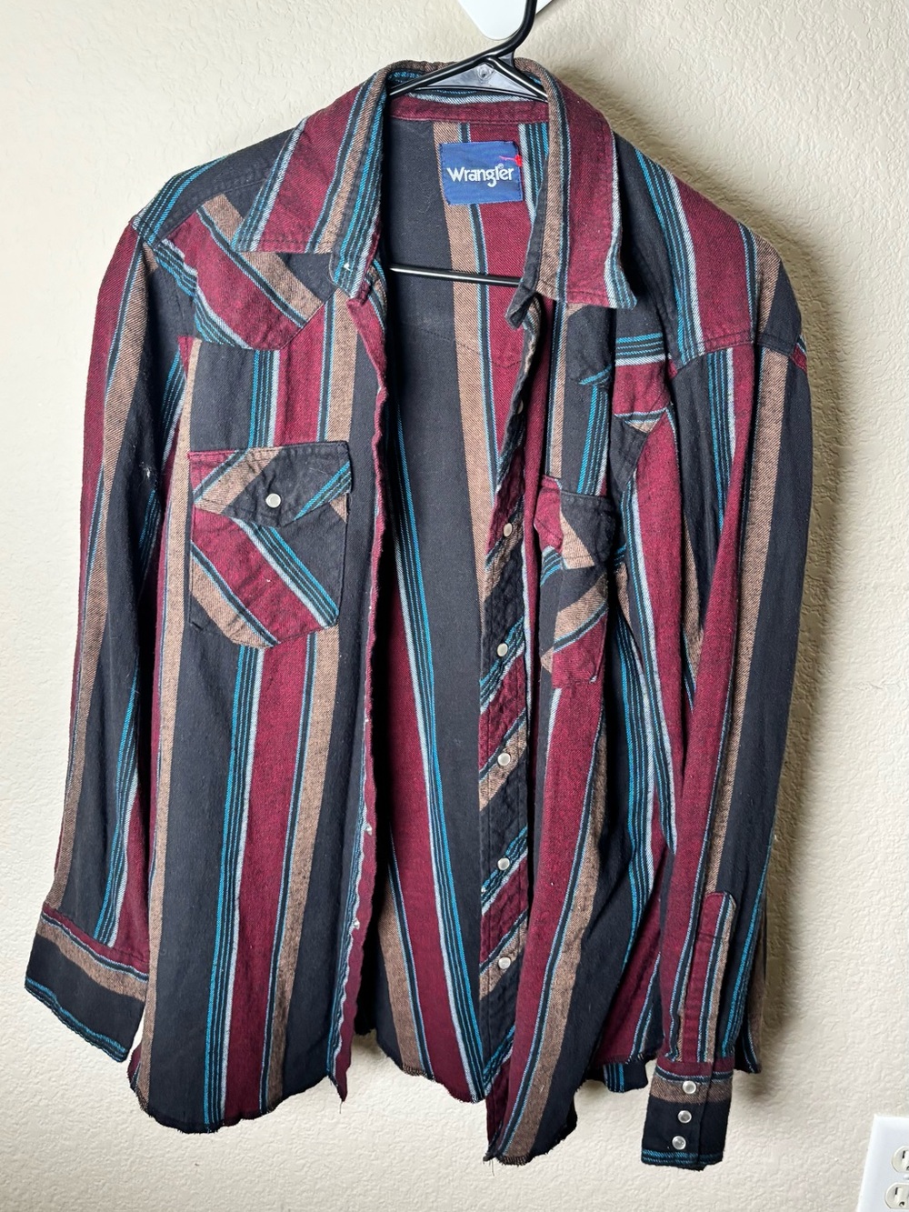 Wrangler Men’s Striped Pearl Snap Western Shirt